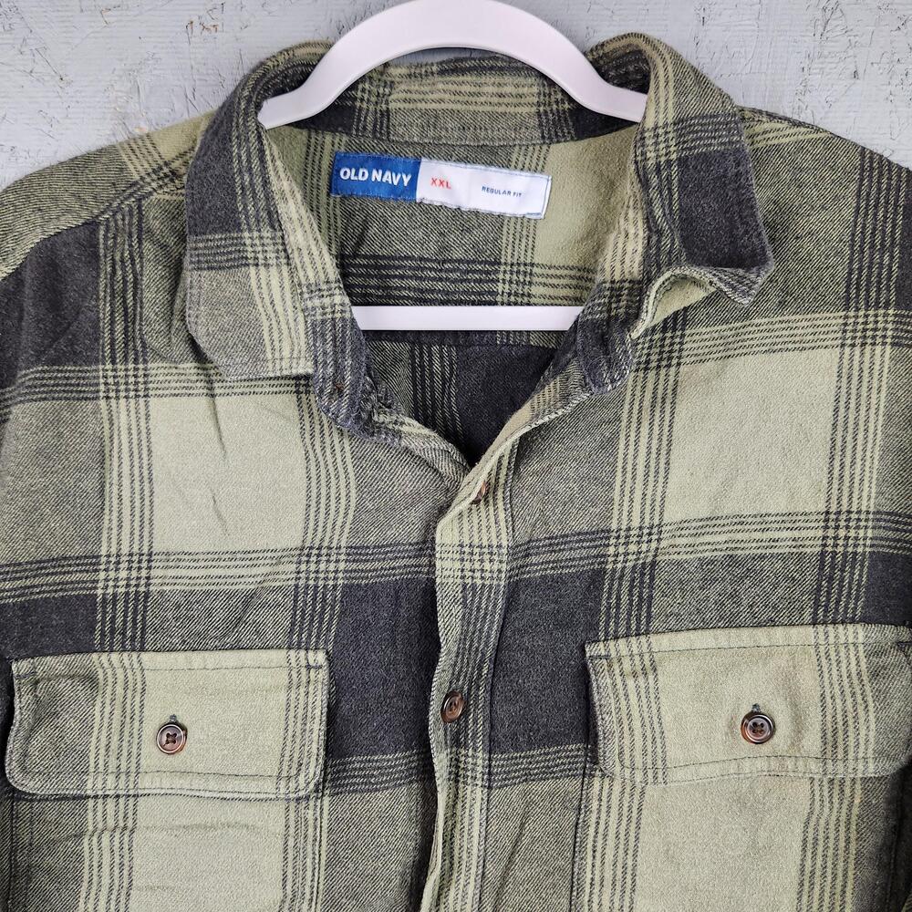 Old Navy Shirt Mens 2XL Green Plaid Flannel Button Front Chest Pockets Casual